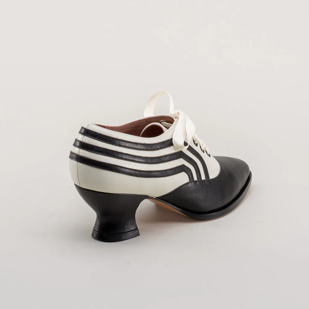 Bernadette Women's Edwardian Oxfords Wide (Ivory/Black)