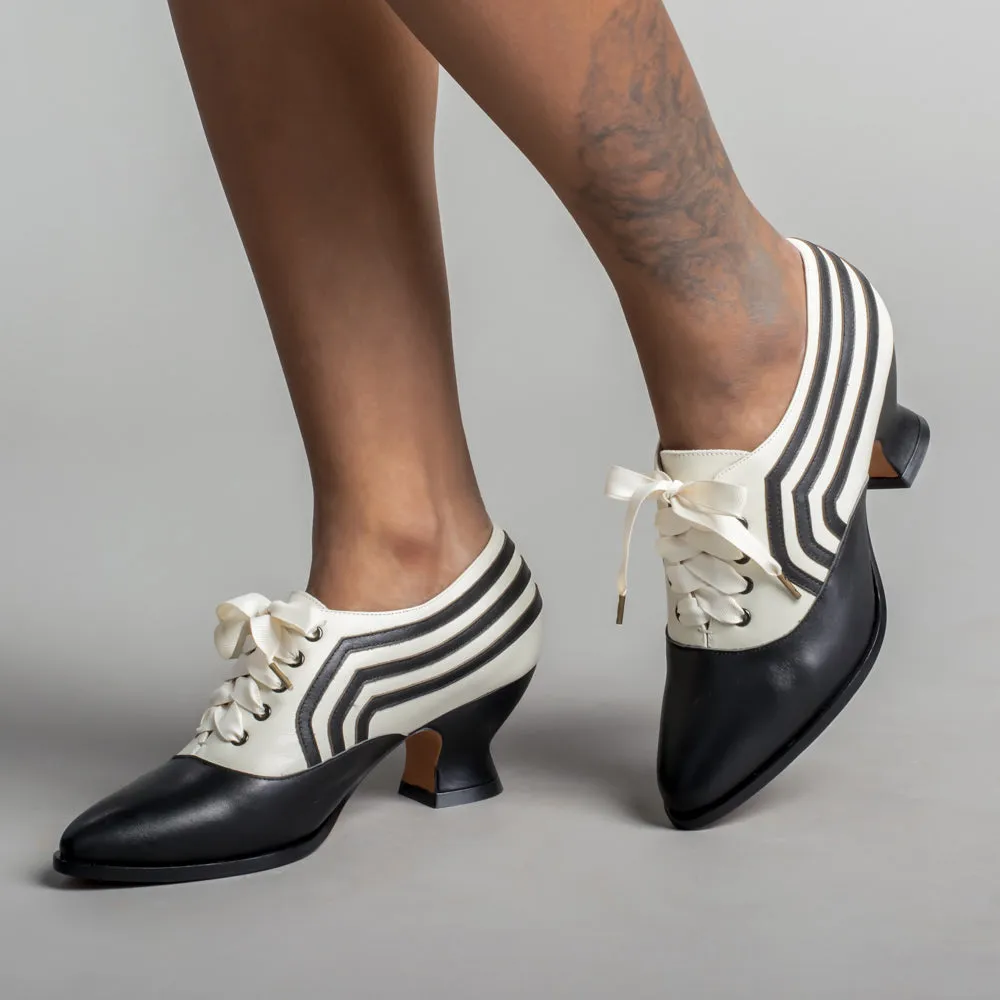 Bernadette Women's Edwardian Oxfords Wide (Ivory/Black)