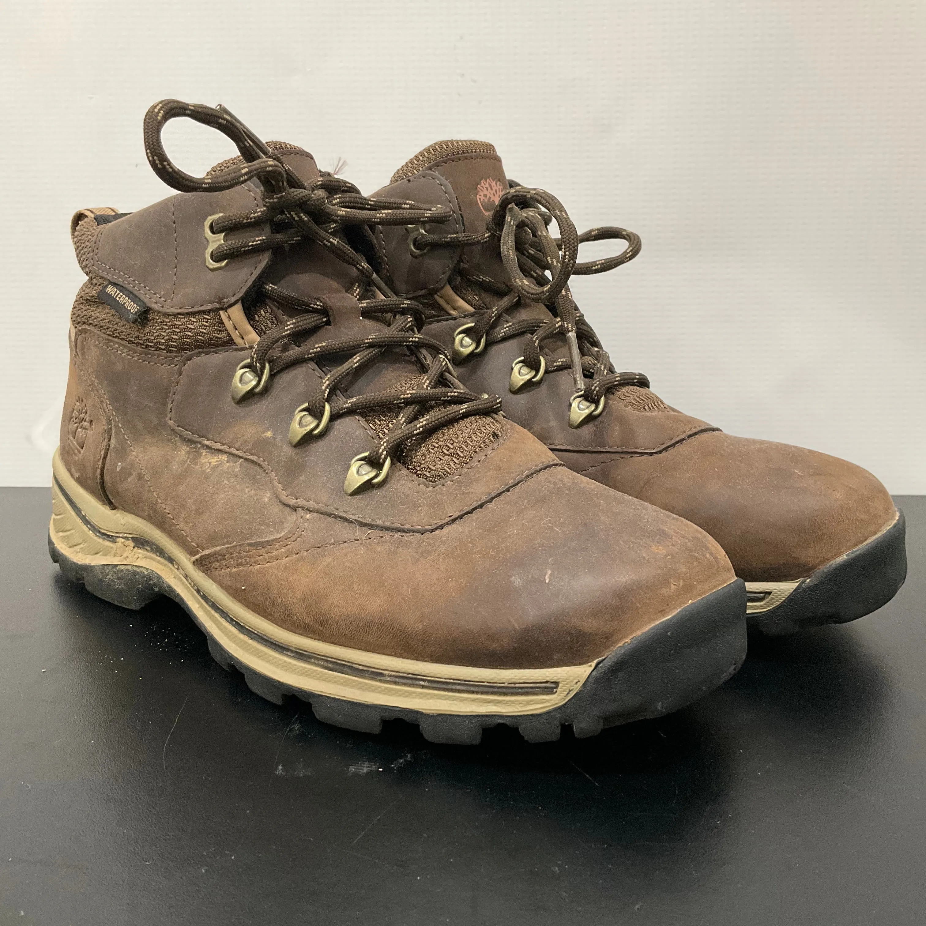 Boots Hiking By Timberland In Brown, Size: 7
