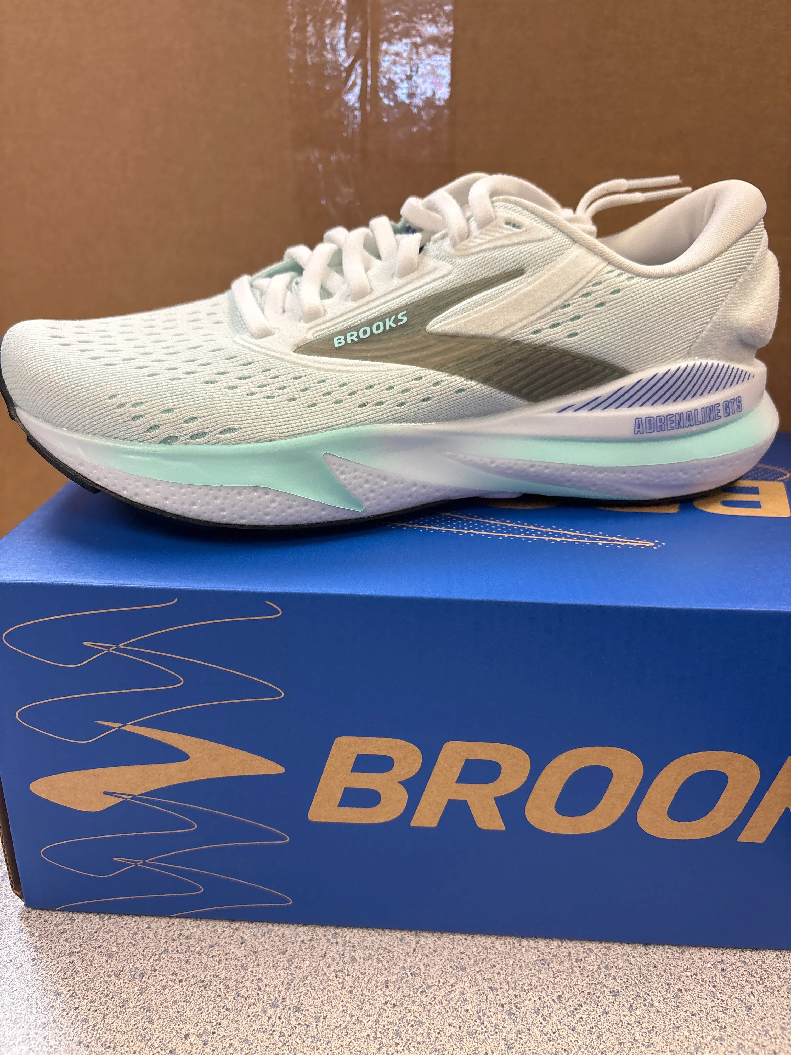 Brooks Women's Adrenaline 24