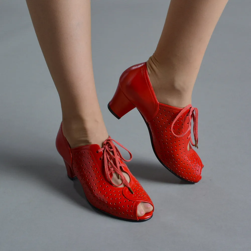 Jenny Women’s Vintage Oxfords (Cherry Red)