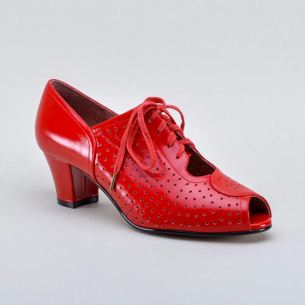 Jenny Women’s Vintage Oxfords (Cherry Red)