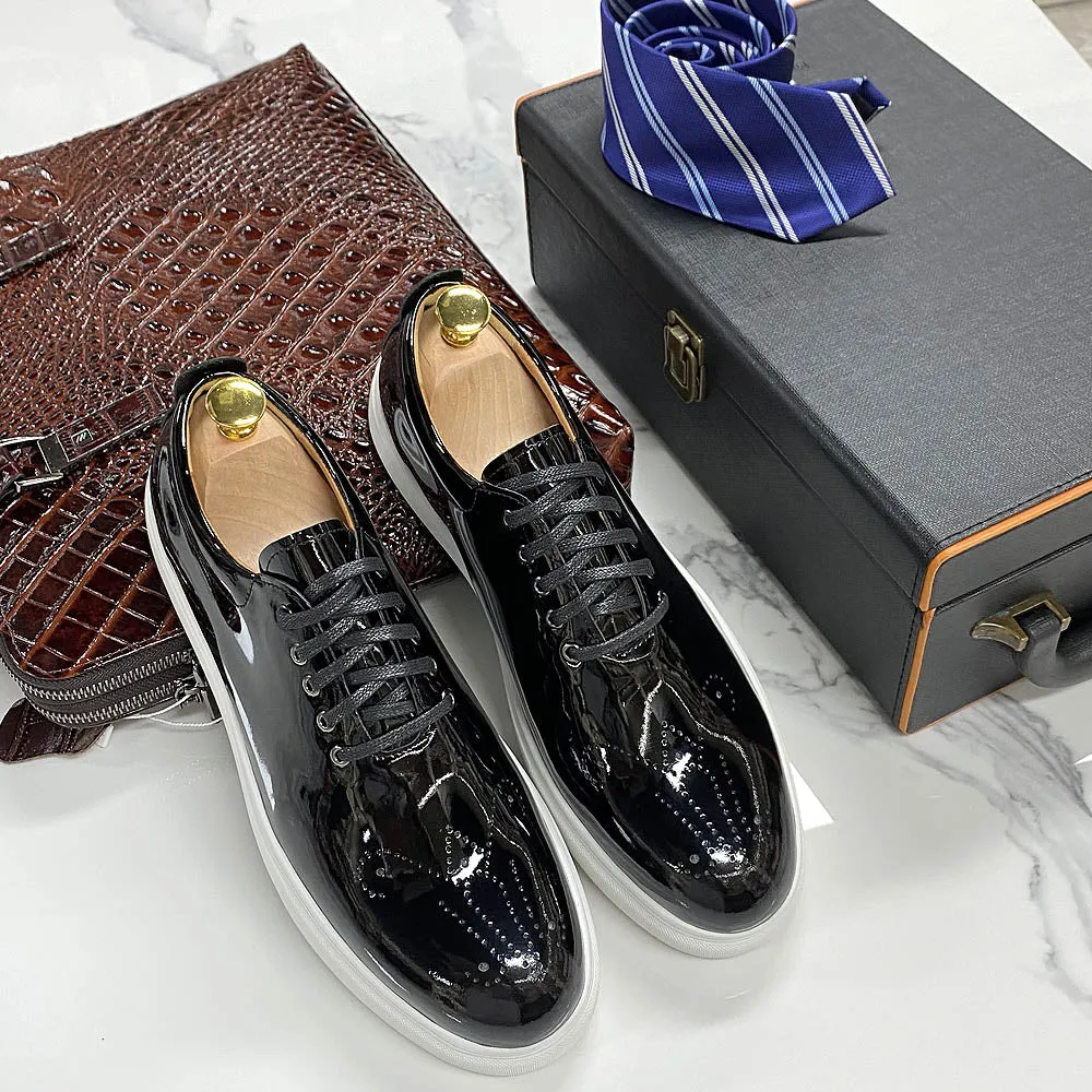 Luxury High Quality Mens Casual Shoes Patent Leather Lace Up Autumn Brand Comfortable Flat Oxford Shoes for Men Trendy Sneaker