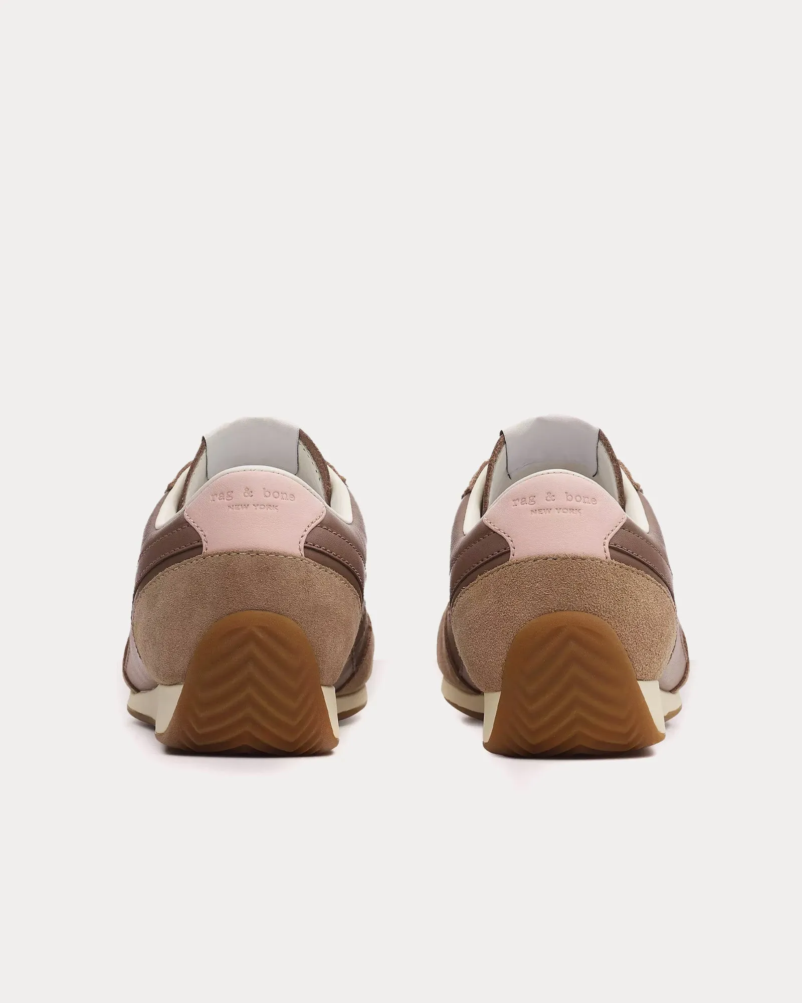 Retro Runner Slim Suede Mushroom Low Top Sneakers
