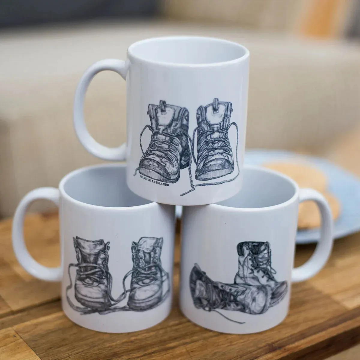 Solvitur Ambulando Modern Walking Boots Mug