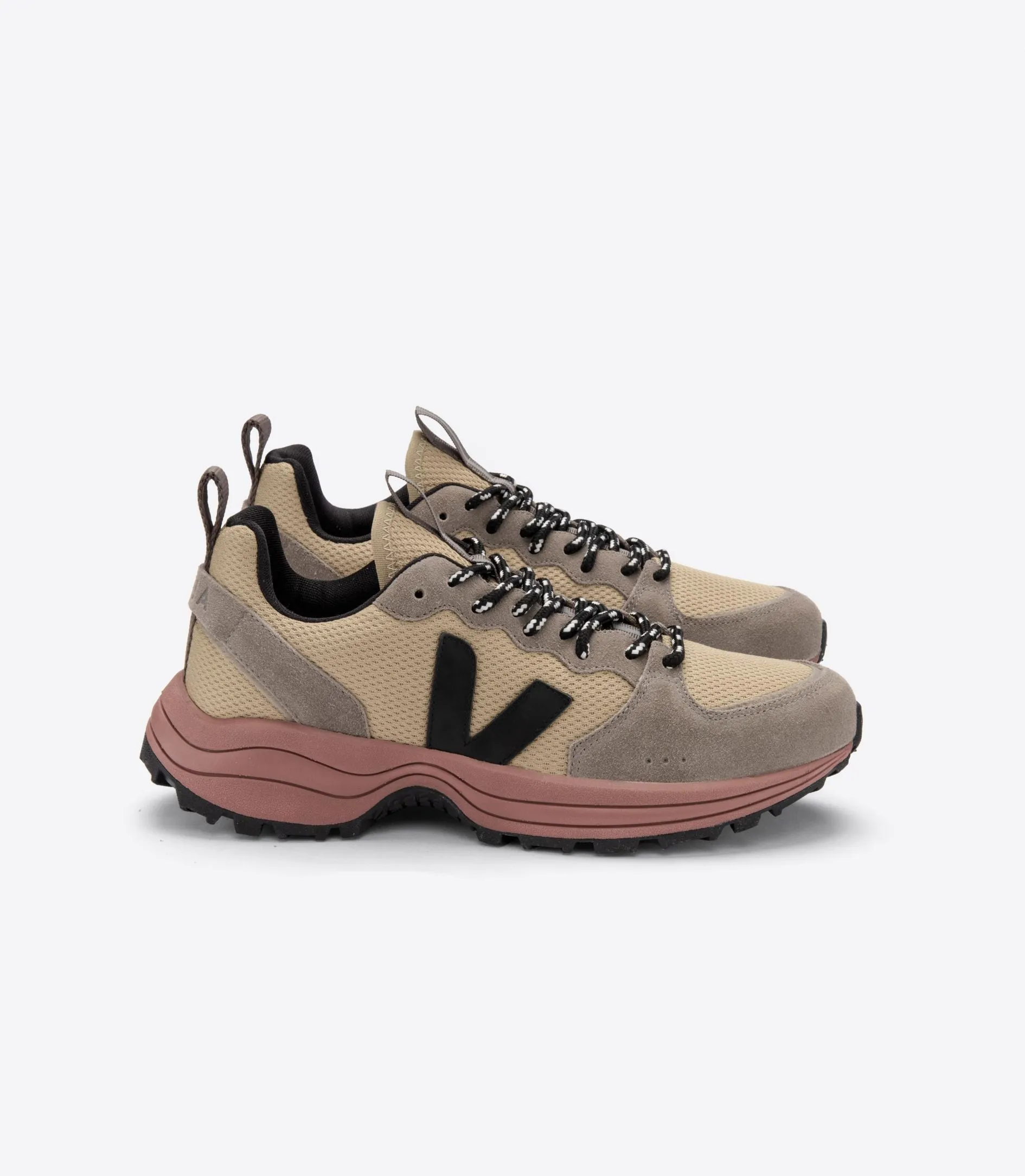 VEJA Venturi Alveomesh Dune Black