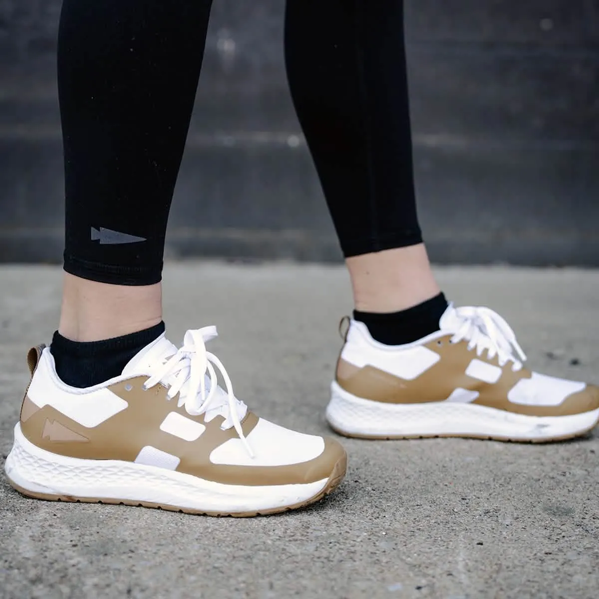 Women's Rough Runners - White   Speed Tan   Dark Tan